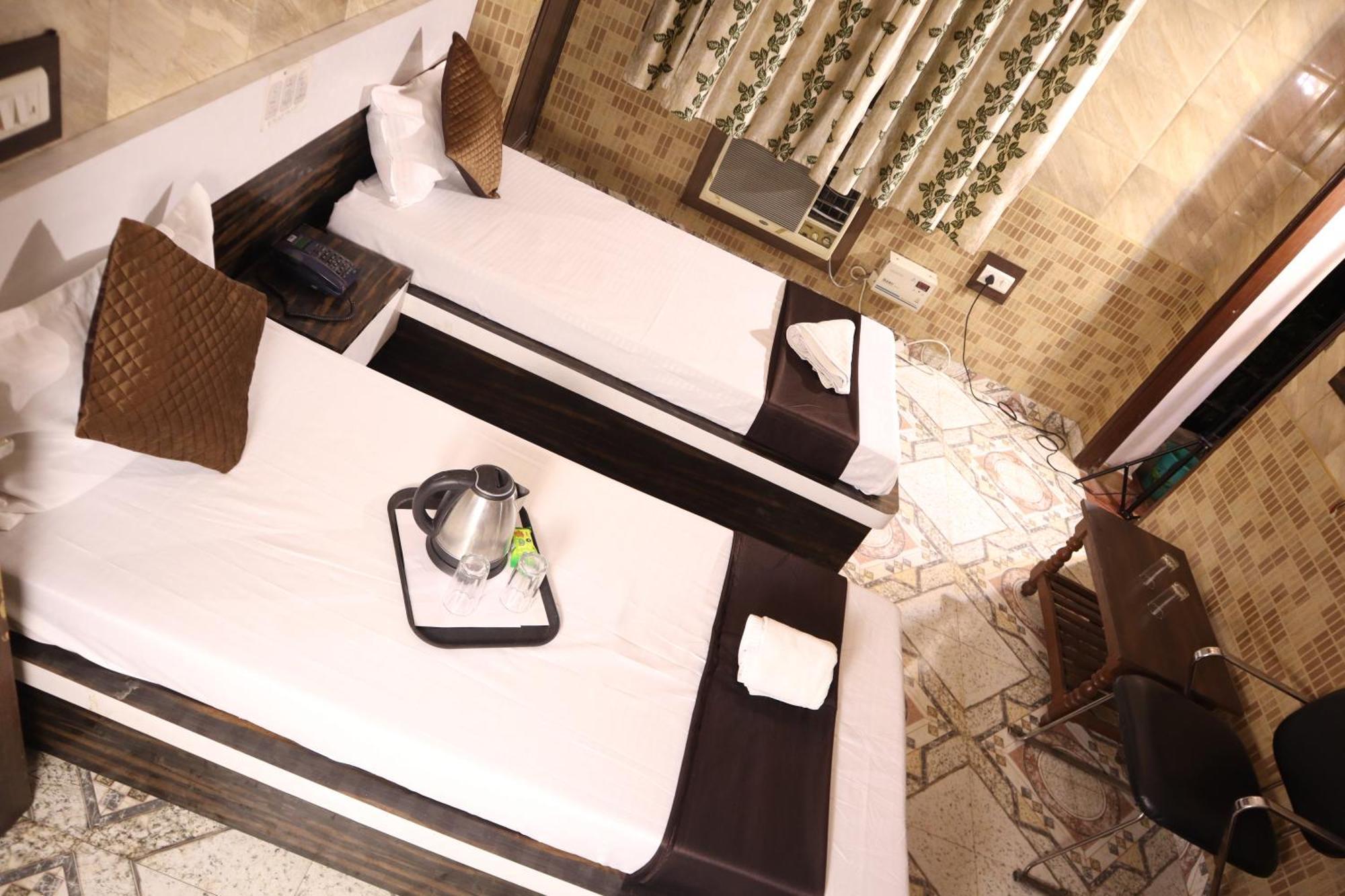 Hotel P R Palace 勒克瑙 外观 照片