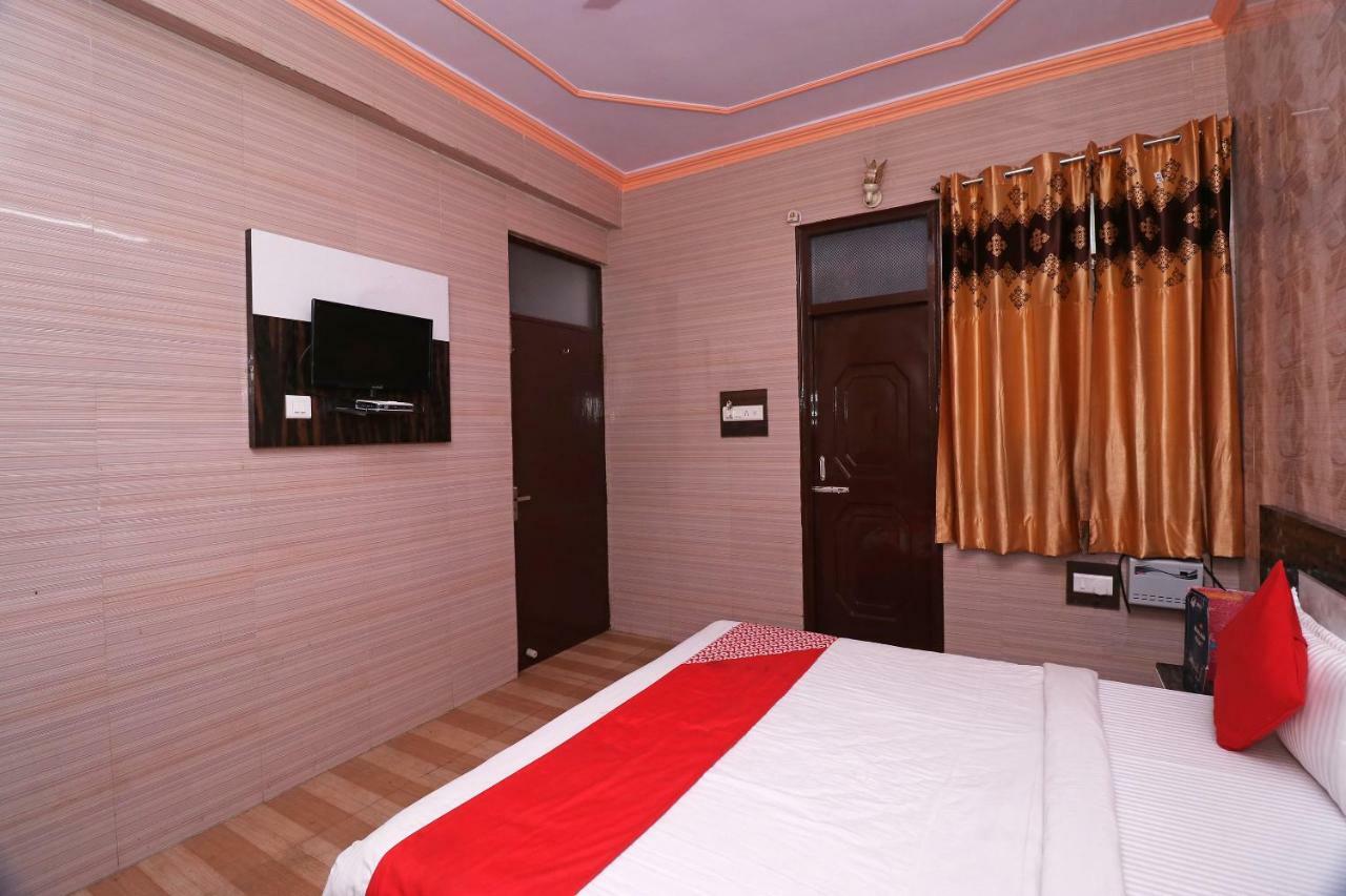 Hotel P R Palace 勒克瑙 外观 照片