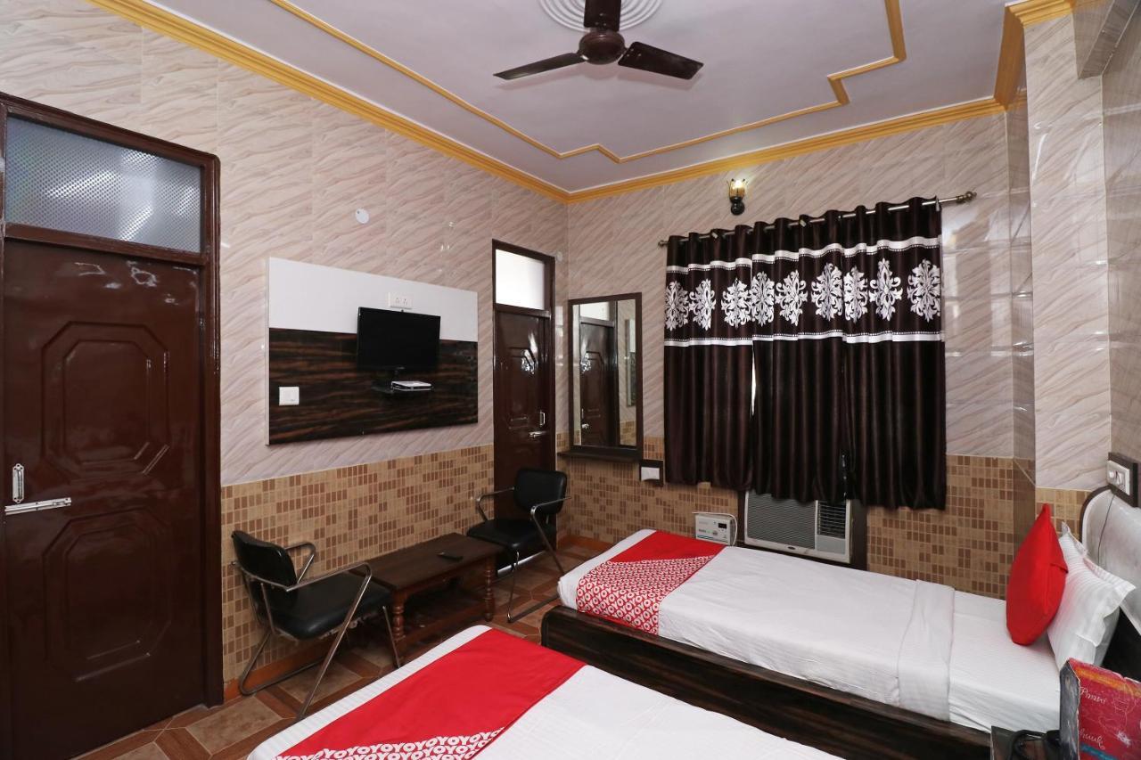Hotel P R Palace 勒克瑙 外观 照片